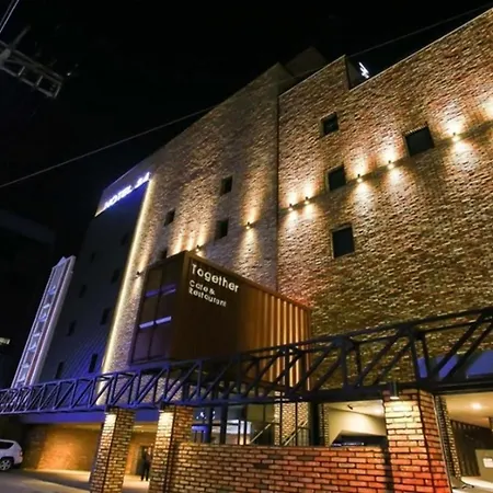 Jamsil 2.4 Hotel